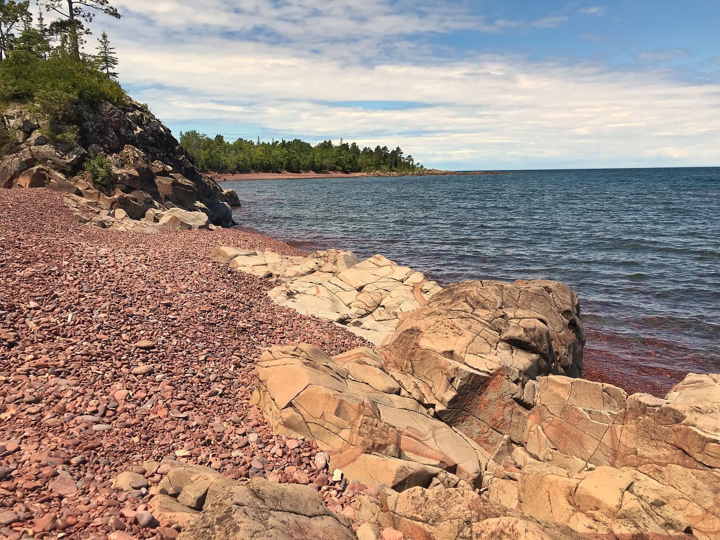 Hunter’s Point Park…..Visit www.copperharbor.org for info on all the amazing, natural environs in the area! Karen Karl#copperharbormi  #lakesuperior #hunterspointpark #geologicalwonders #puremichigan #greatlakes #exploretheup #keweenaw #keweenawpeninsula#upperpeninsulamichigan #upperpeninsula #uppermichigan #upmichigan